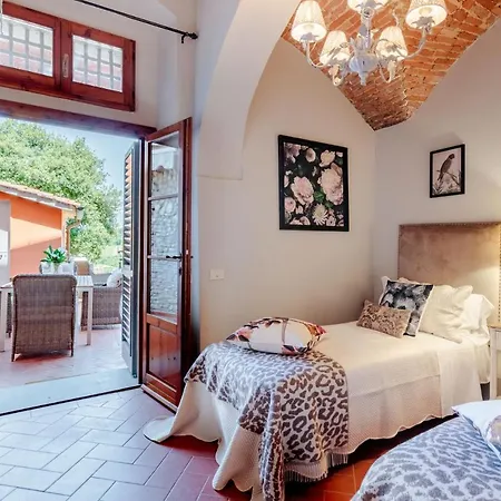 Villa Chianti, Your Secret 4 Bedrooms Retreat With View Over The Vineyards In *
