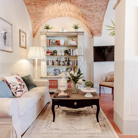 Chianti, Your Secret 4 Bedrooms Retreat With View Over The Vineyards In Villa *