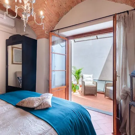 Villa Chianti, Your Secret 4 Bedrooms Retreat With View Over The Vineyards In
