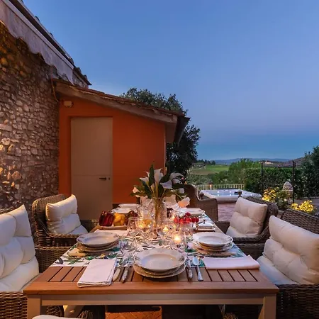 Chianti, Your Secret 4 Bedrooms Retreat With View Over The Vineyards In * Marcialla