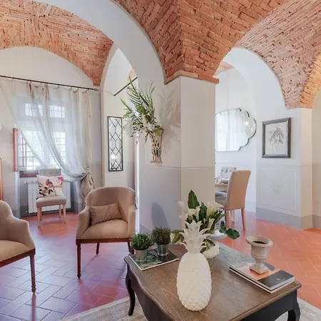 Chianti, Your Secret 4 Bedrooms Retreat With View Over The Vineyards In