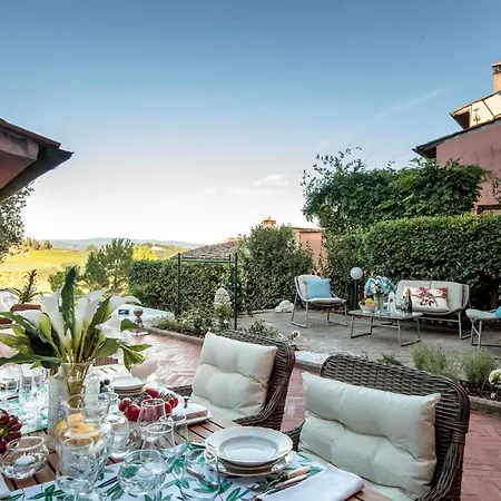 Chianti, Your Secret 4 Bedrooms Retreat With View Over The Vineyards In Villa *