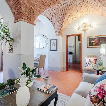 Villa Chianti, Your Secret 4 Bedrooms Retreat With View Over The Vineyards In *