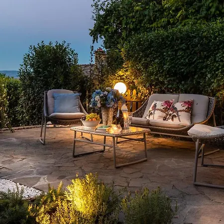 Chianti, Your Secret 4 Bedrooms Retreat With View Over The Vineyards In Villa Marcialla